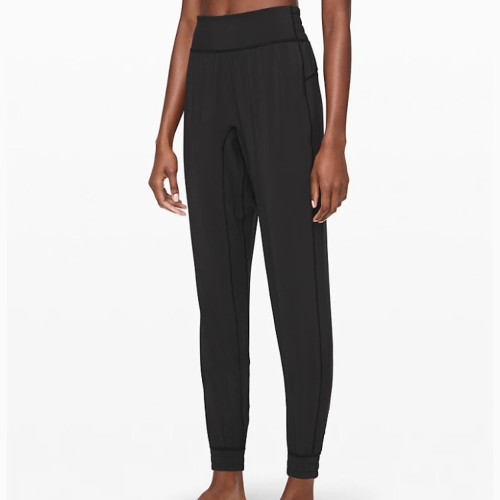 Lululemon Sun Setter Jogger 28”